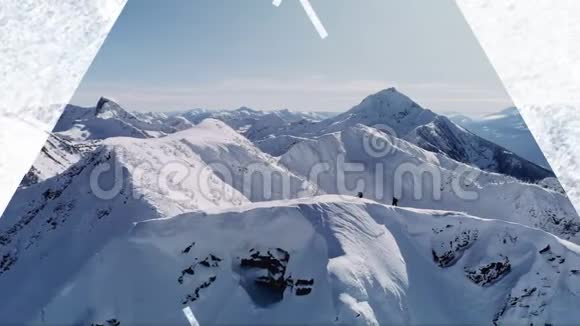 白雪覆盖的山三角形的前景视频的预览图