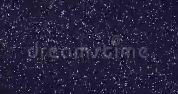 雪落在蓝色背景上视频的预览图