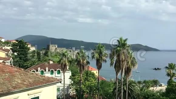 诺维黑山望海湾晴天美丽的海景直到地平线视频的预览图