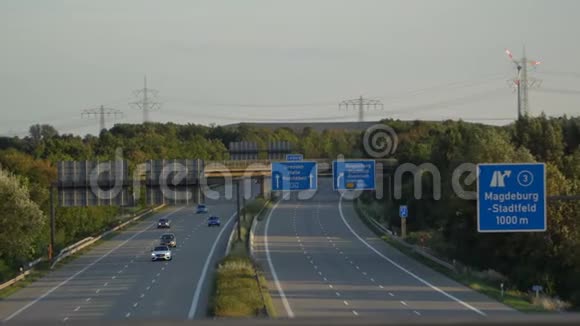 高速公路上的车辆德国视频的预览图