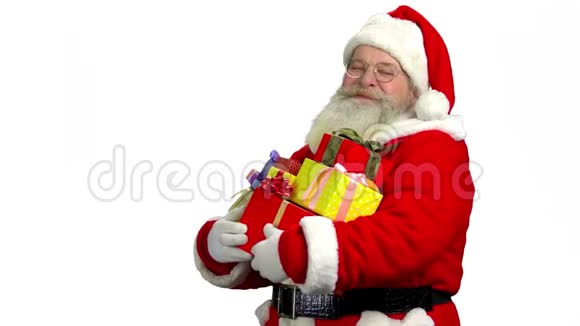圣诞老人拿着礼物与世隔绝视频的预览图