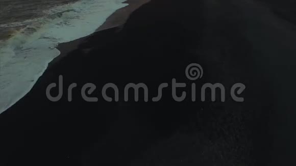 冰岛黑滩日落视频的预览图