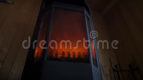 木屋的壁炉视频的预览图