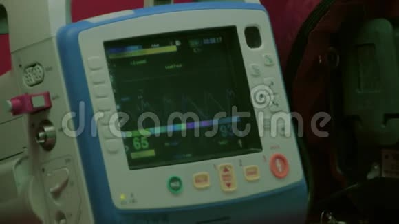 Ambulancecardiacmonito视频的预览图