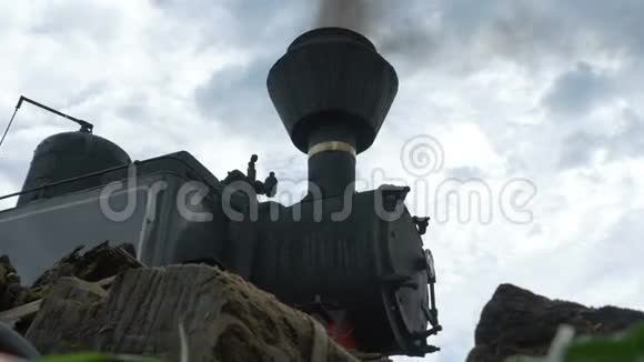 烟箱蒸汽列车视频的预览图