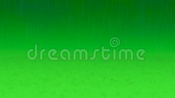 现实的雨和水滴在绿色的背景上视频的预览图