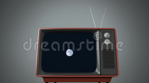 老式电视新闻屏幕与蓝色和白色数字地球旋转视频的预览图