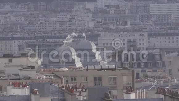 早晨的巴黎天际线多云视频的预览图