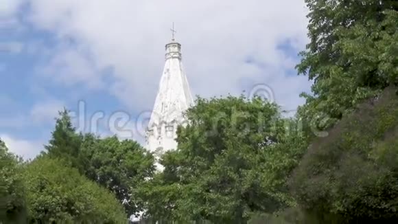 科洛门斯克耶大教堂和天空与云景观视频的预览图