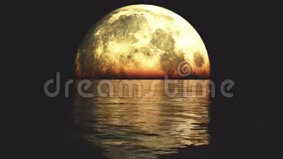 夜晚水上满月海上倒影科幻场景视频的预览图