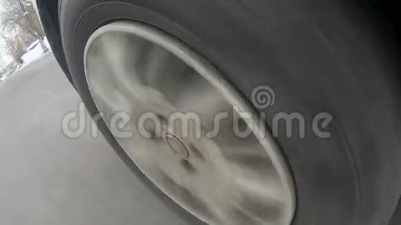 汽车车轮的橡胶轮胎胎面视频的预览图