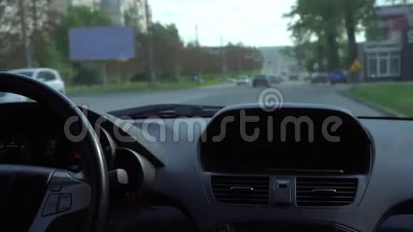 在车里GPS模块关闭视频的预览图