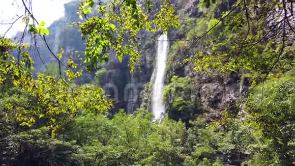 中国大峡谷瀑布视频的预览图