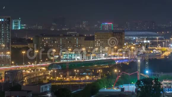莫斯科时间推移第三个运输环和莫斯科中心部分的夜景交通汽车灯视频的预览图