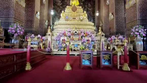 泰国曼谷WatSutud教堂的佛像视频的预览图