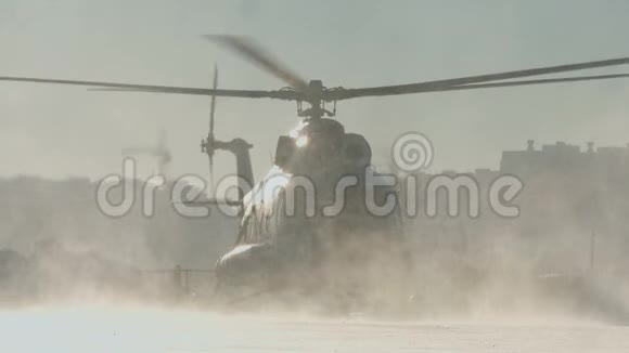 米8直升机起飞视频的预览图