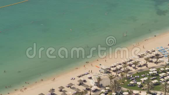 迪拜码头海滩从高处看视频的预览图