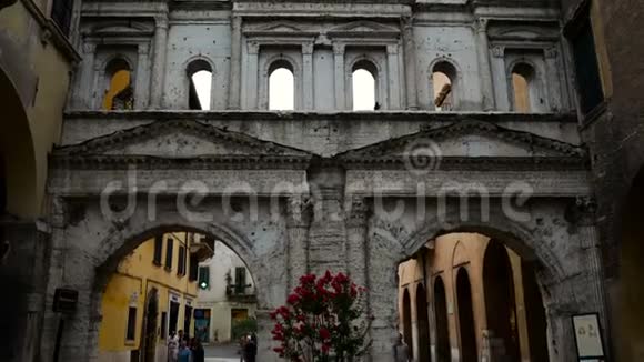 维罗纳市中世纪建筑的墙一个爱情和浪漫的城市视频的预览图
