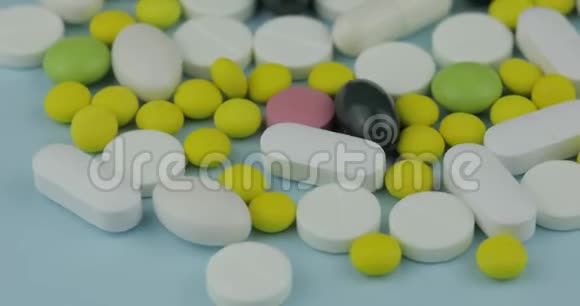 许多不同的纺丝丸和药物医药药片和药片视频的预览图