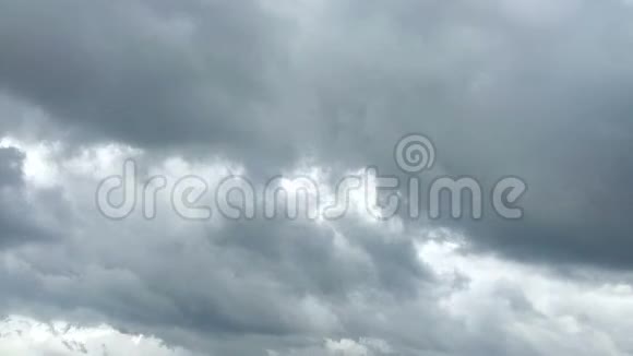 雨前黑云随风转化的时间推移视频的预览图