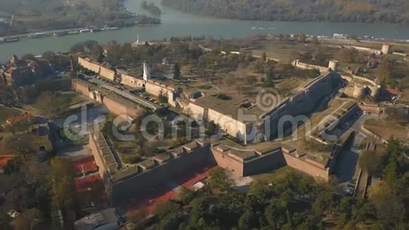卡莱梅格丹堡垒的鸟瞰图视频的预览图
