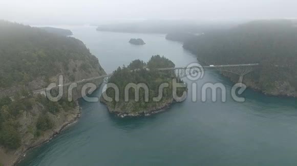 普吉特海峡惠德比岛上空的欺骗通道视频的预览图