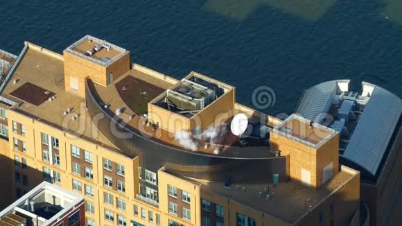 纽约哈德逊河高层建筑视频的预览图