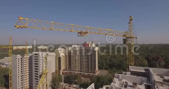 建筑工程观鸟的地方视频的预览图