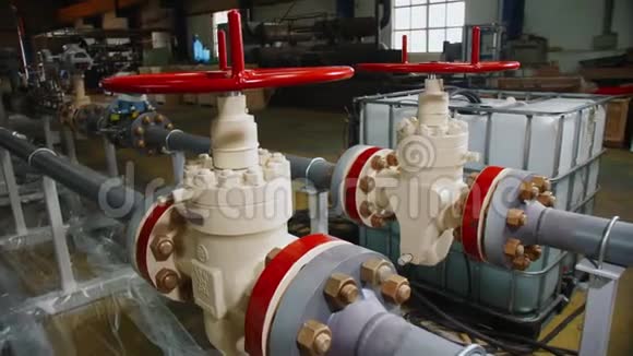 煤气和炼油厂车间泵送系统视频的预览图