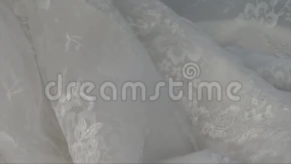 婚姻爱情白色新娘礼服花边视频的预览图