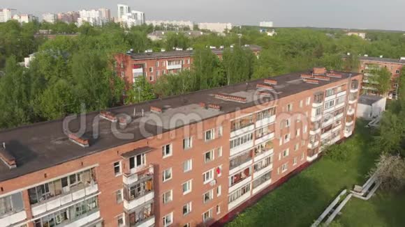 俄罗斯莫斯科泽勒诺格勒的老房子视频的预览图