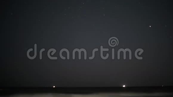 海上船只夜间时间流逝视频的预览图