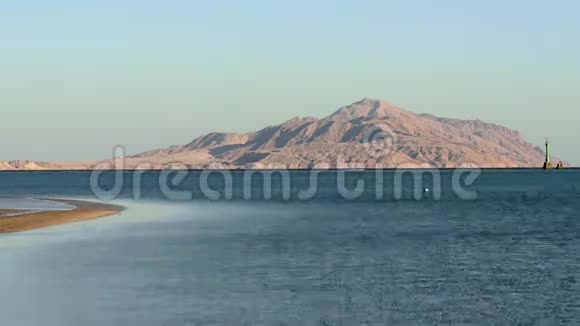 从埃及沙姆沙伊赫的红海的蒂兰岛景观时间推移视频的预览图