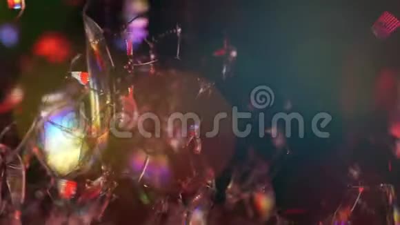 多彩灯与波克抽象背景肥皂泡沫派对泡沫飞溅视频的预览图