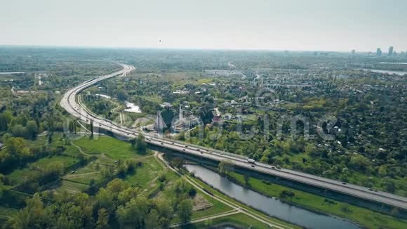 波兰华沙附近的高速公路曲线视频的预览图