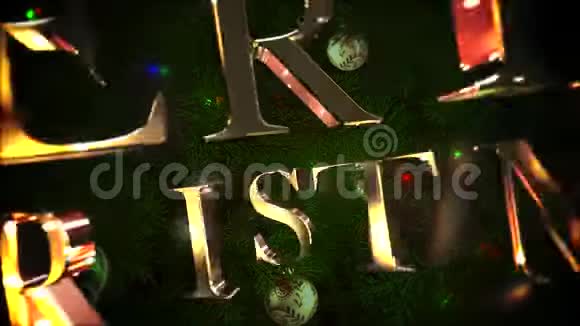 动画特写圣诞快乐文字五颜六色的球和闪亮的绿色树枝视频的预览图