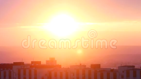 城市的日落乌克兰欧洲视频的预览图