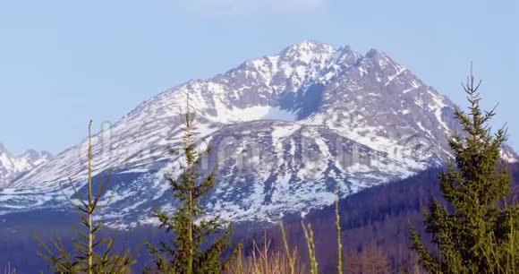 高塔特拉斯罗姆尼基针斯洛伐克的山脉视频的预览图