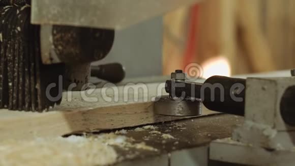 木制品厂木制板机视频的预览图