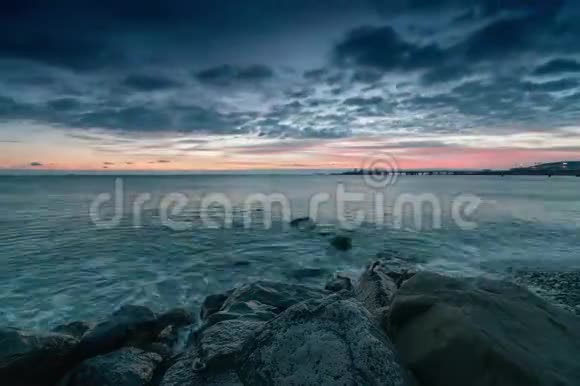 图帕斯市海滩日落黑海海岸视频的预览图