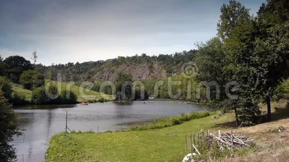 奥恩河和风景诺曼底法国视频的预览图