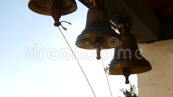 正统寺庙的钟声视频的预览图