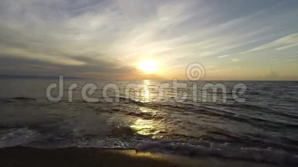 海上日落美丽的自然景观海洋实时视频的预览图