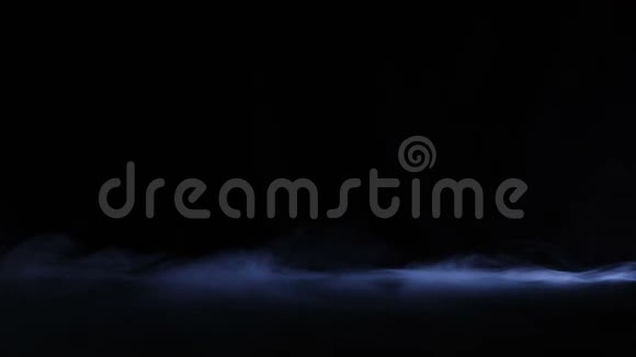 抽象蓝色干冰烟雾背景视频的预览图
