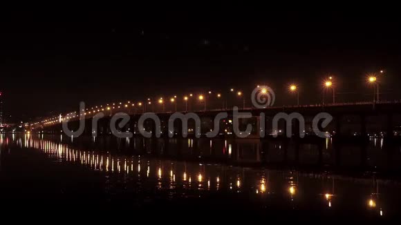 夜桥过江视频的预览图