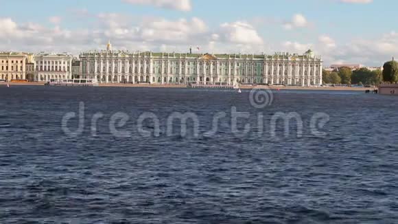 涅瓦河和宫堤俄罗斯圣彼得堡视频的预览图
