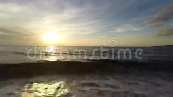 海洋日落美丽的自然景象海洋时间流逝视频的预览图