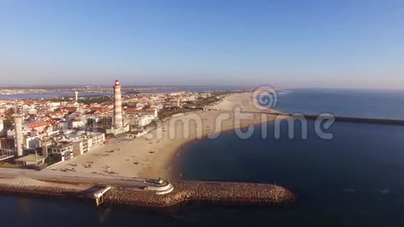葡萄牙AveiroBarraPriaVelha海滩灯塔视频的预览图