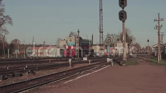 车站调车列车的移动视频的预览图