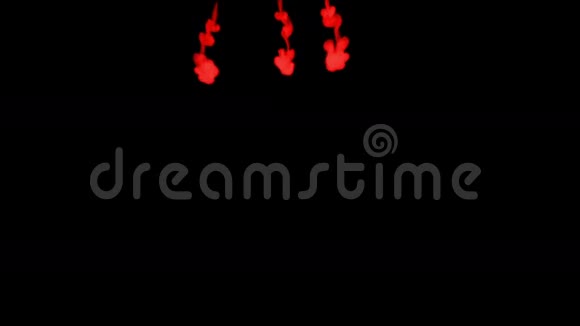 彩色墨水在黑色背景下在水下传播红色背景smoke和ink系列三维渲染体素视频的预览图